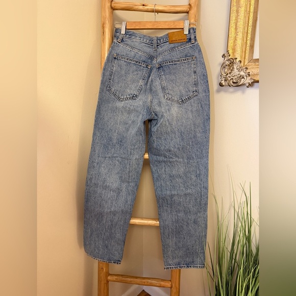 Denim Forum Aritzia the bf high rise loose 26L EUC - Picture 2 of 8